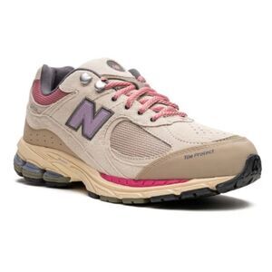 New Balance Beige and Pink Sneakers